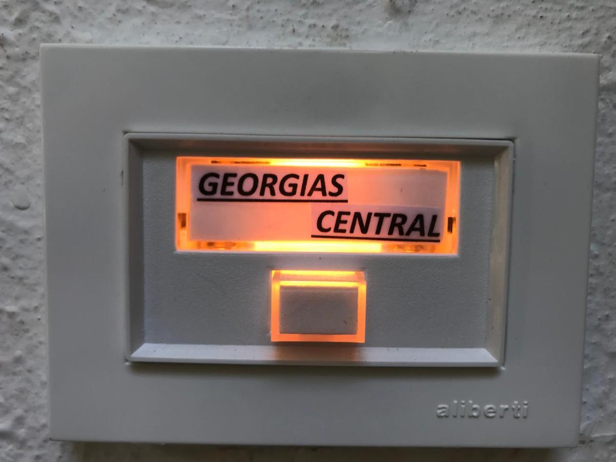 Georgias Central 干尼亞 外观 照片